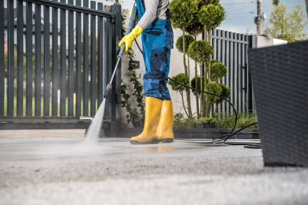 Why Choose Our Certified Pressure Washing Experts for Your Project Needs in Mirrormont, WA?